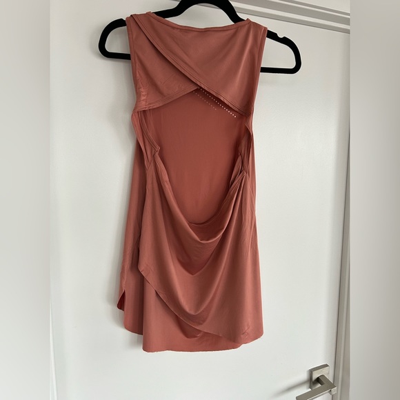 Gymshark Laser Cut Tank, Colour Blush, Size Small - Picture 3 of 4